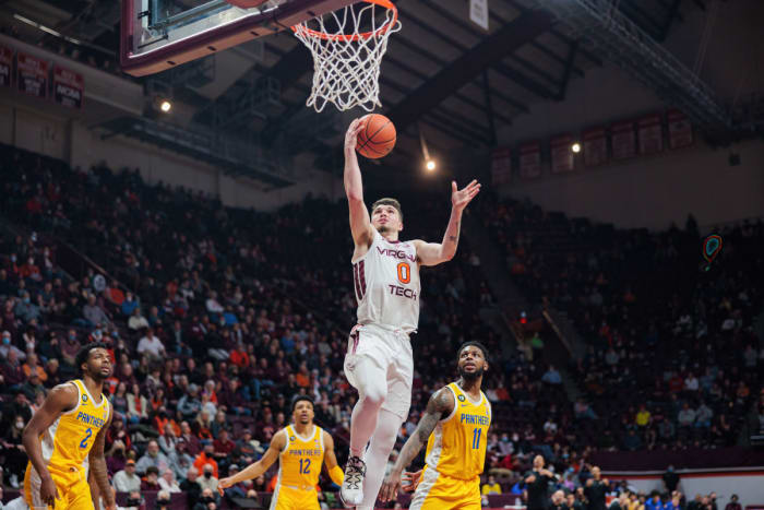 #0 Hunter Cattoor is one of the best shooters in the ACC